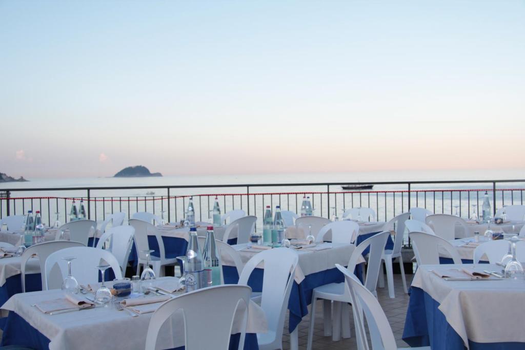 Hotel Nuovo Al Mare Alassio Exterior foto